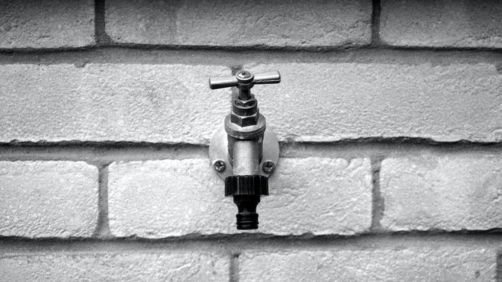 how to prepare your outdoor faucets for winter